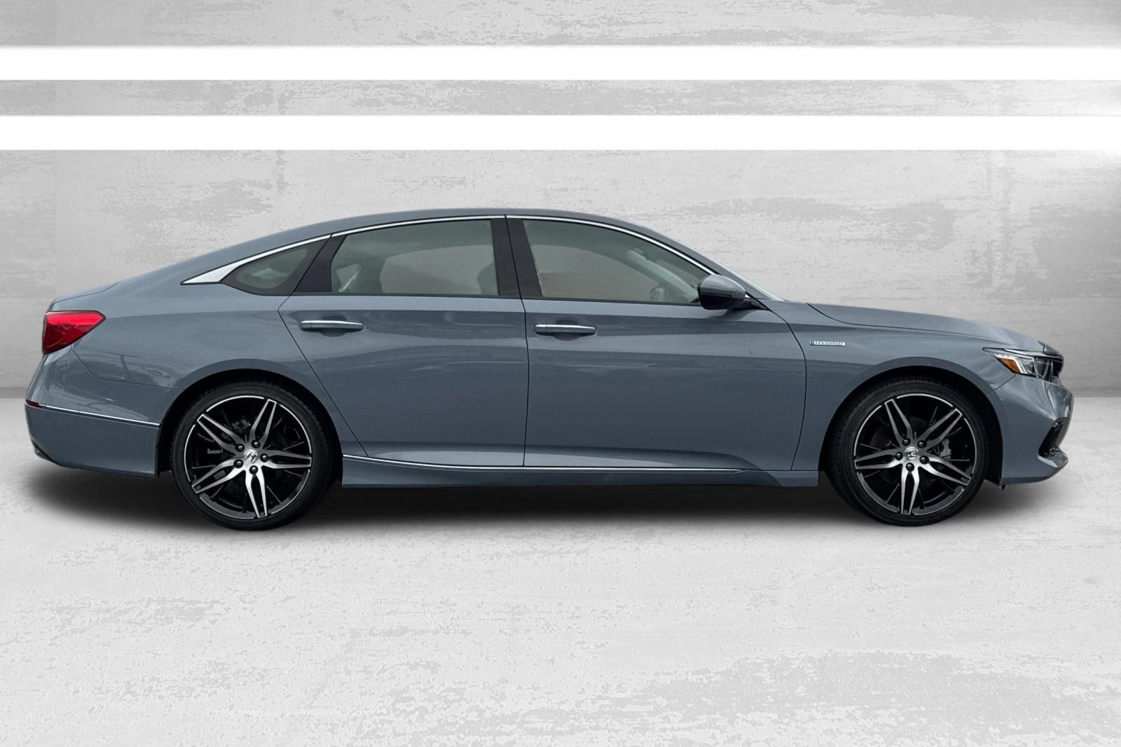 Used 2022 Gray Honda Touring image 3