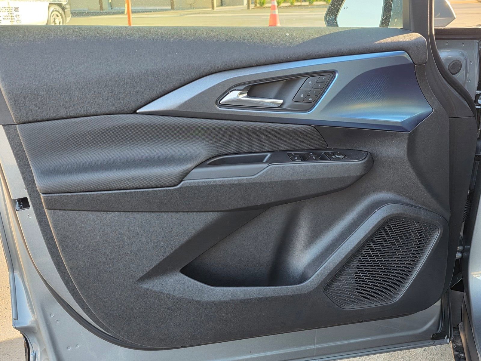 2026 Chevrolet Equinox EV 2LT - Photo 20