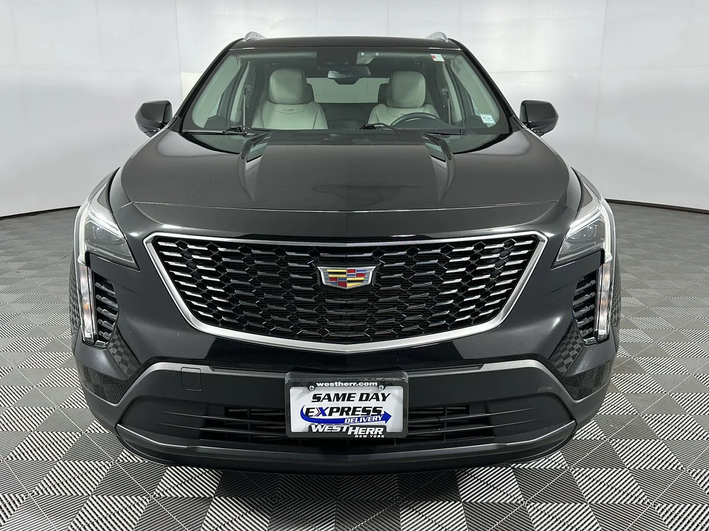 Used 2022 Stellar Black Metallic Cadillac AWD Luxury image 2