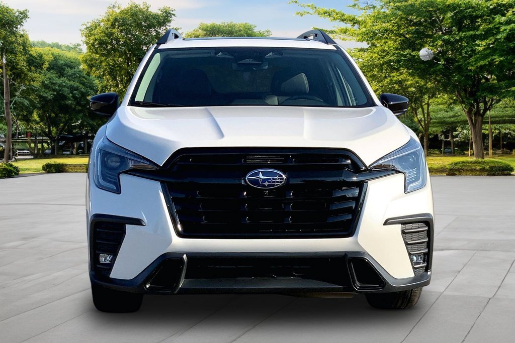 Used 2026 White Subaru Onyx Edition Touring image 2