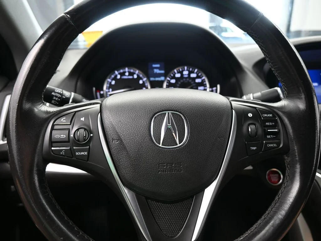 Used 2017 Black Acura V6 image 29