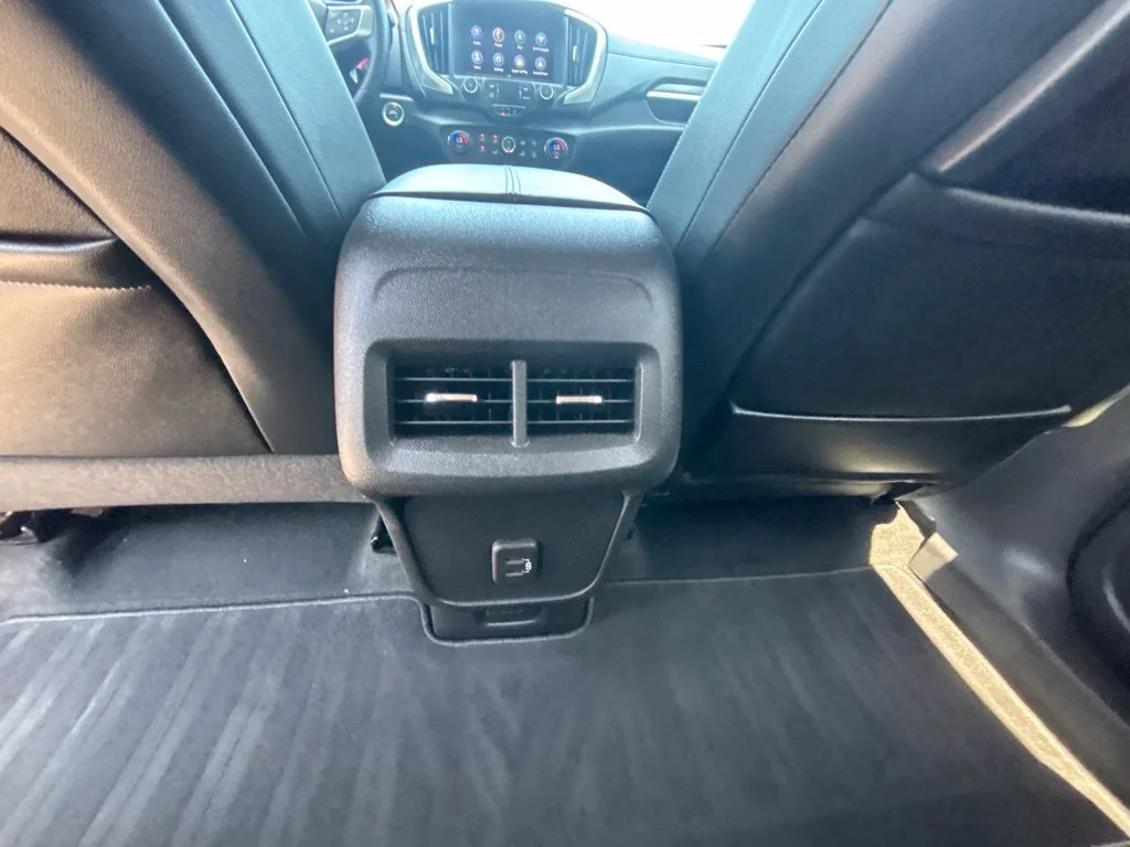 Used 2022 Blue GMC SLT image 18