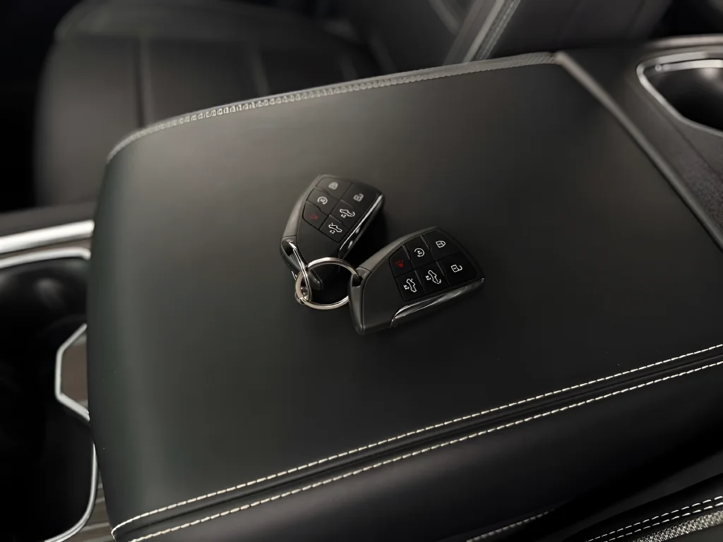 2025 GMC Sierra EV Denali - Photo 24