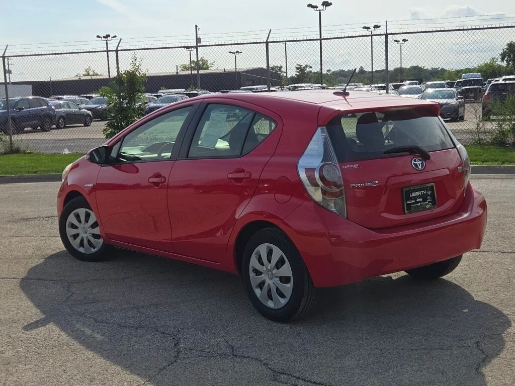 Used 2013 Red Toyota Three image 12