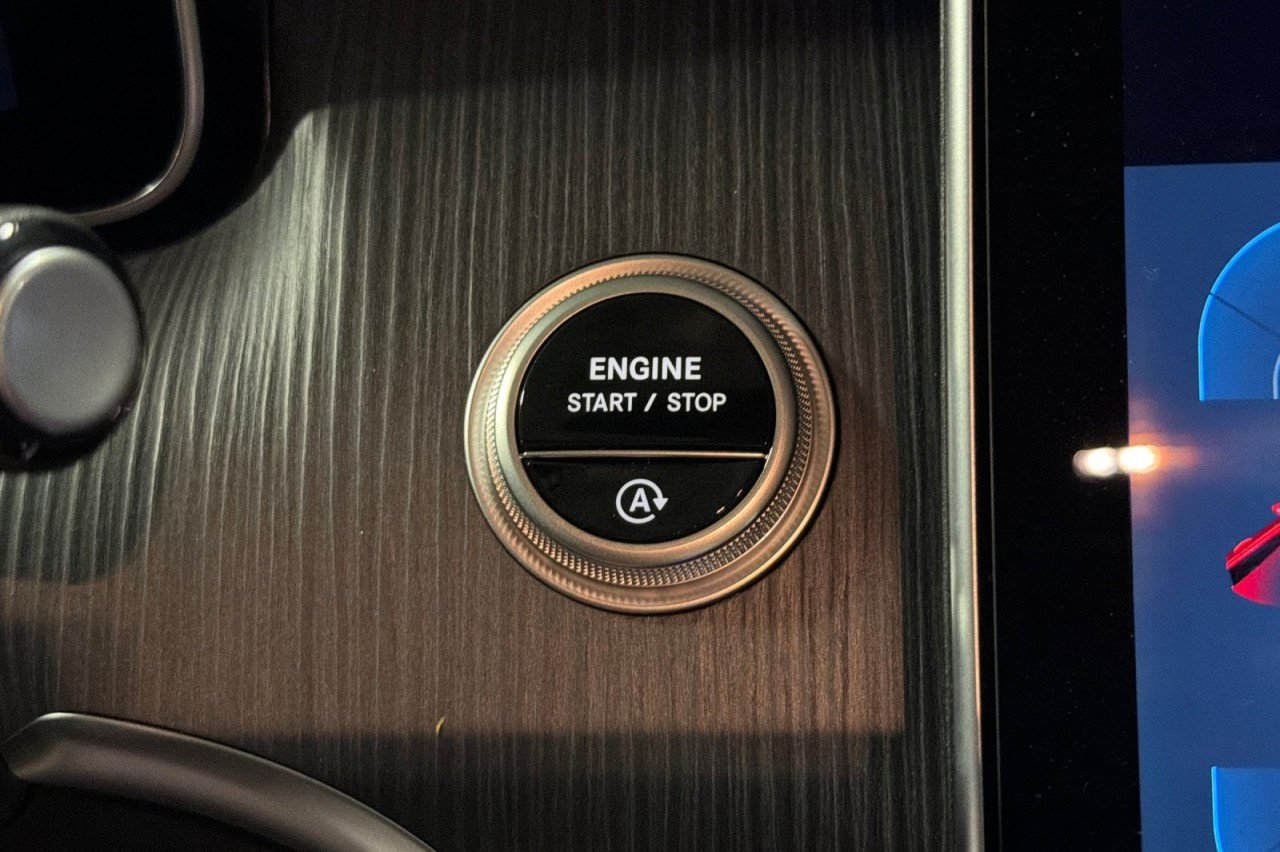 New 2026 MANUFAKTUR Alpine Grey Mercedes-Benz C 300 Sedan image 20