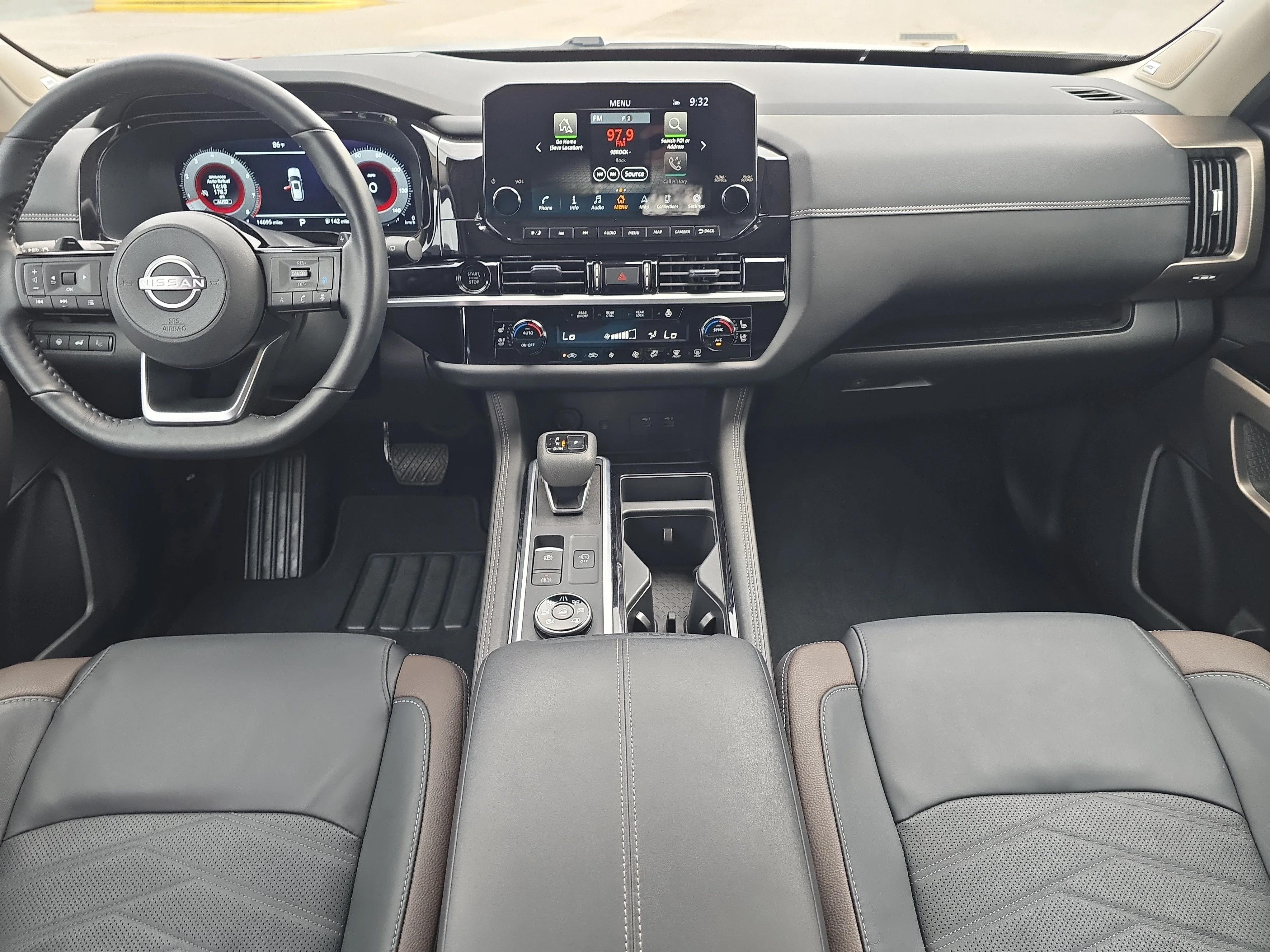 Certified Used 2025 Super Black Nissan Platinum image 13