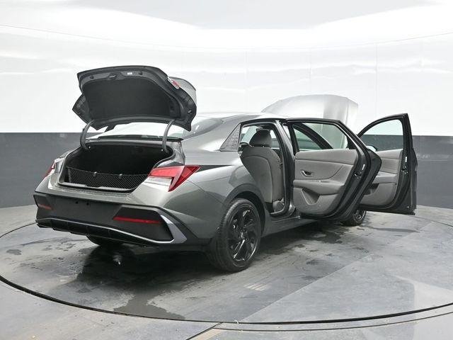 New 2026 Gray Hyundai SEL Sport image 29