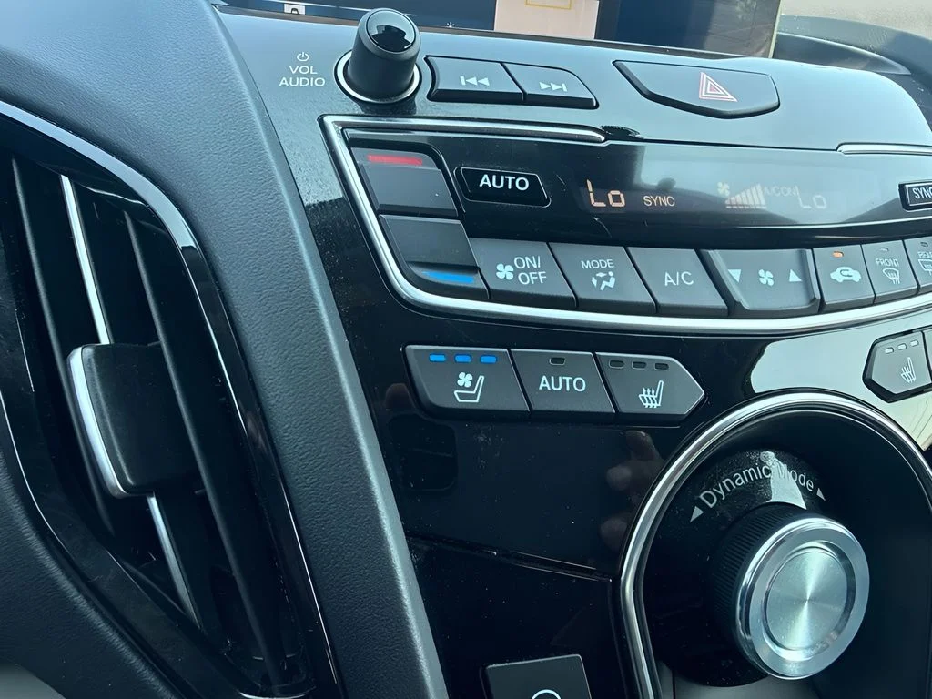 Used 2020  Acura Advance Package image 19
