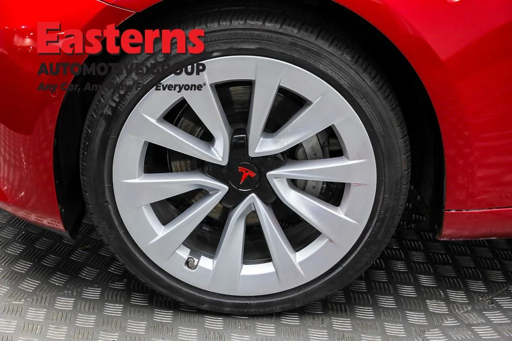 Used 2021 Red Tesla Long Range image 27