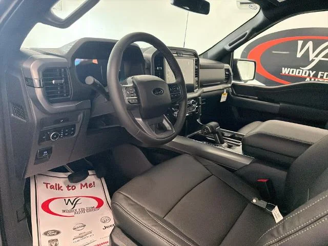 New 2026 Carbonized Gray Metallic Ford XLT image 32