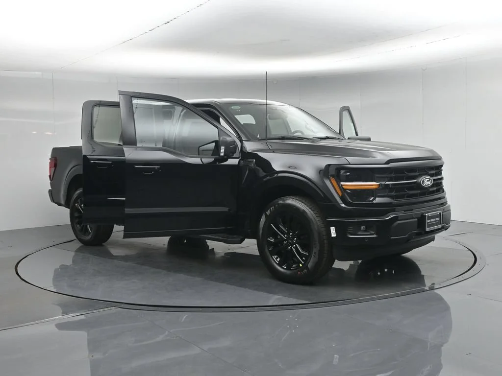 New 2026 Agate Black Metallic Ford XLT image 34