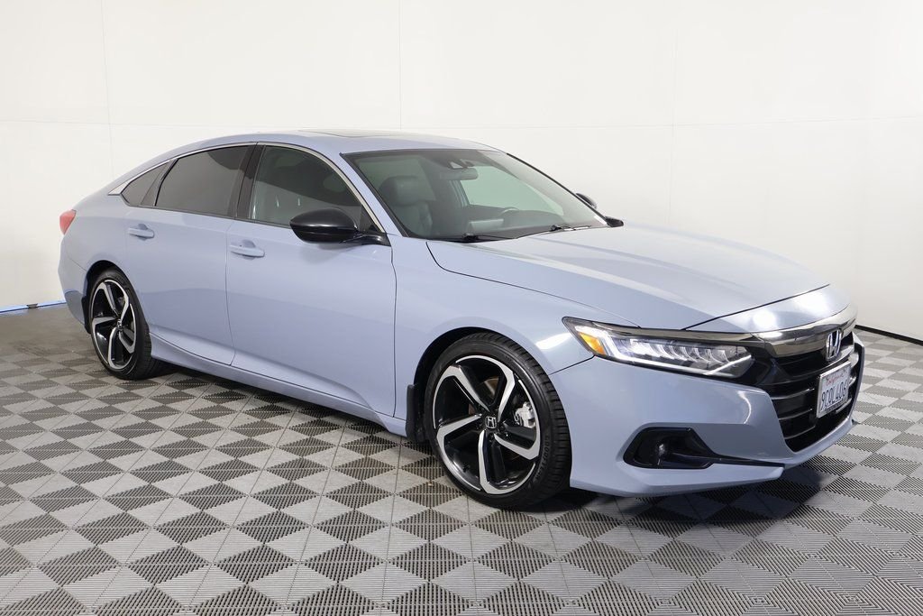 Used 2022 Lunar Silver Metallic Honda Sport 2.0T image 3