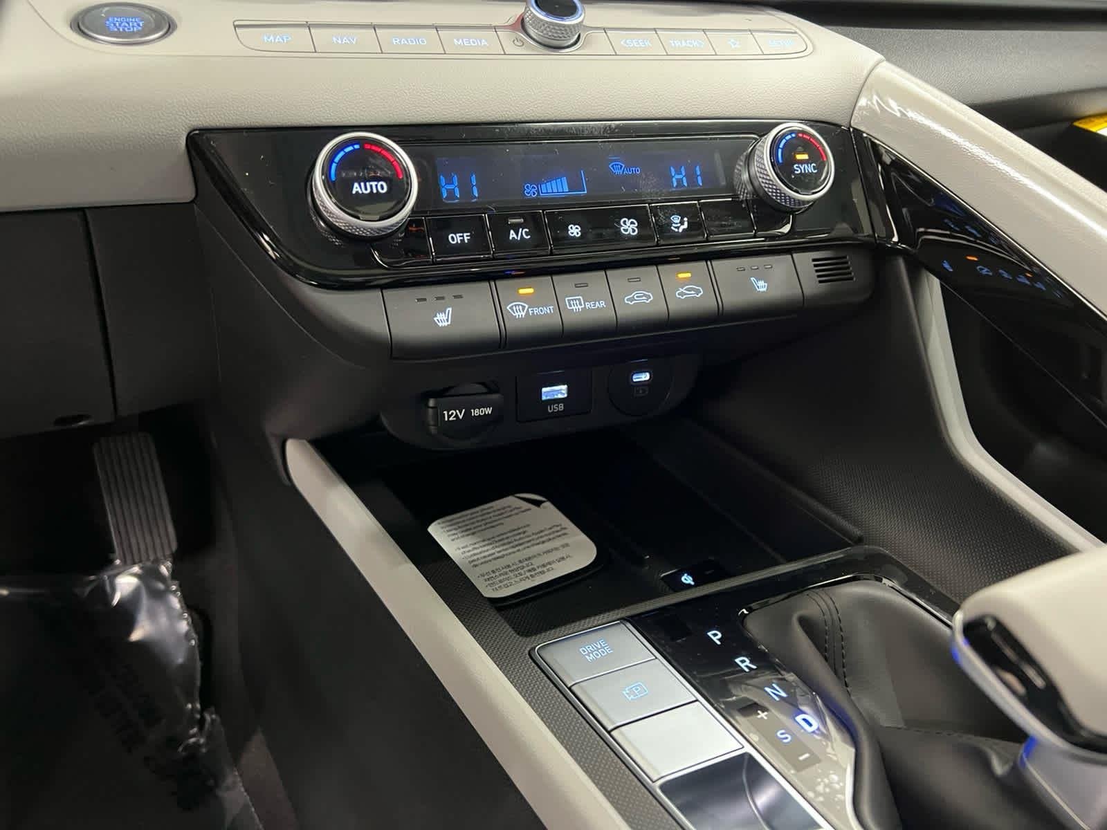New 2026 Amazon Gray Hyundai Limited image 17