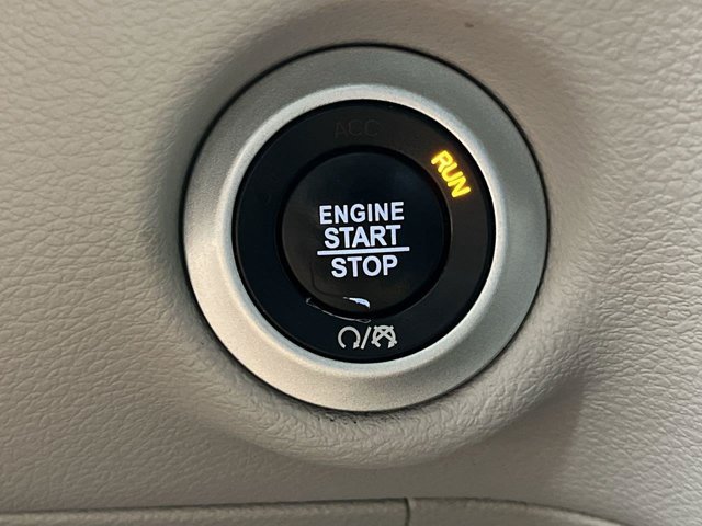 Used 2018 Velvet Red Pearlcoat Chrysler Touring Plus image 18