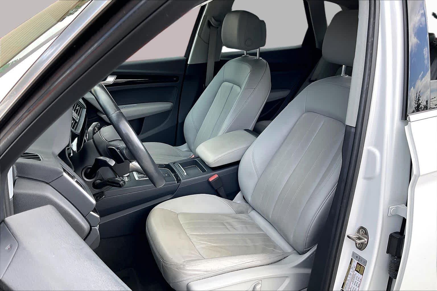 Used 2018  Audi Premium Plus image 9