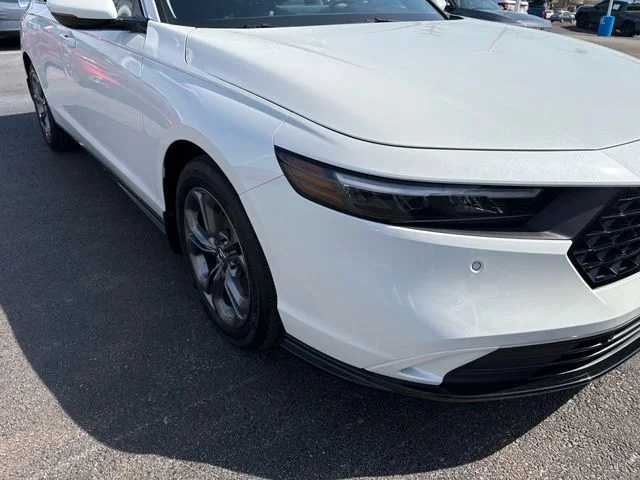 Certified Used 2023 Platinum White Pearl Honda EX-L image 24