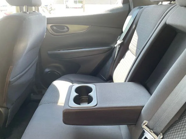 Used 2020 Black Nissan S image 21