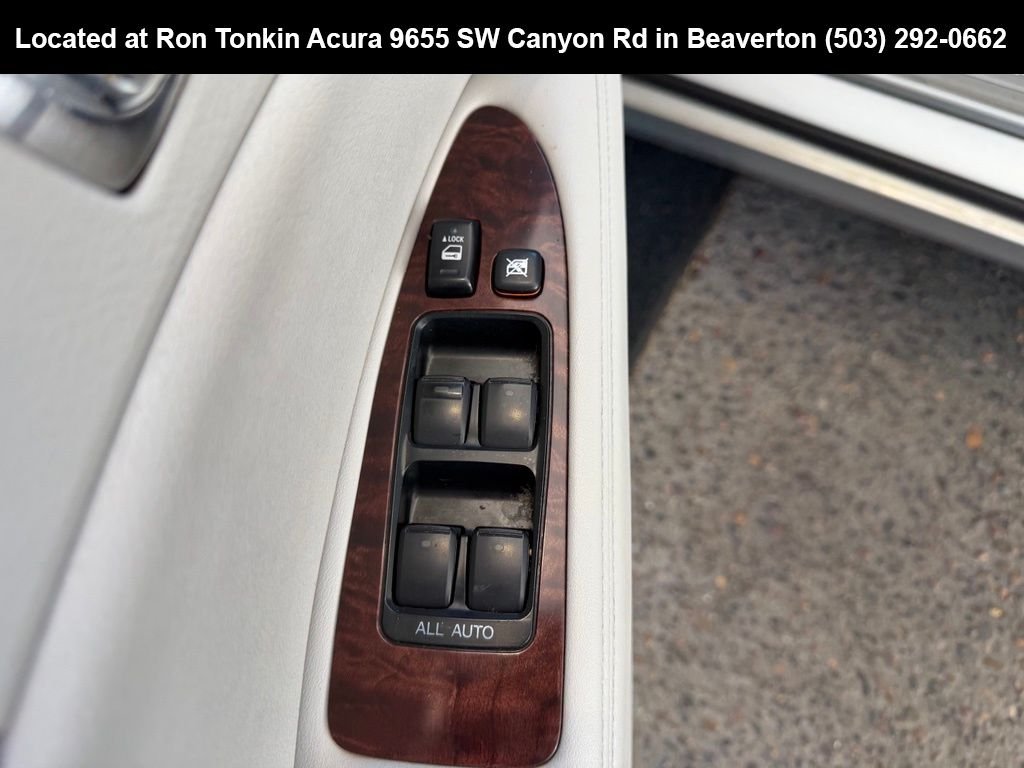 Used 2011 Classic Silver Metallic Toyota Base image 12