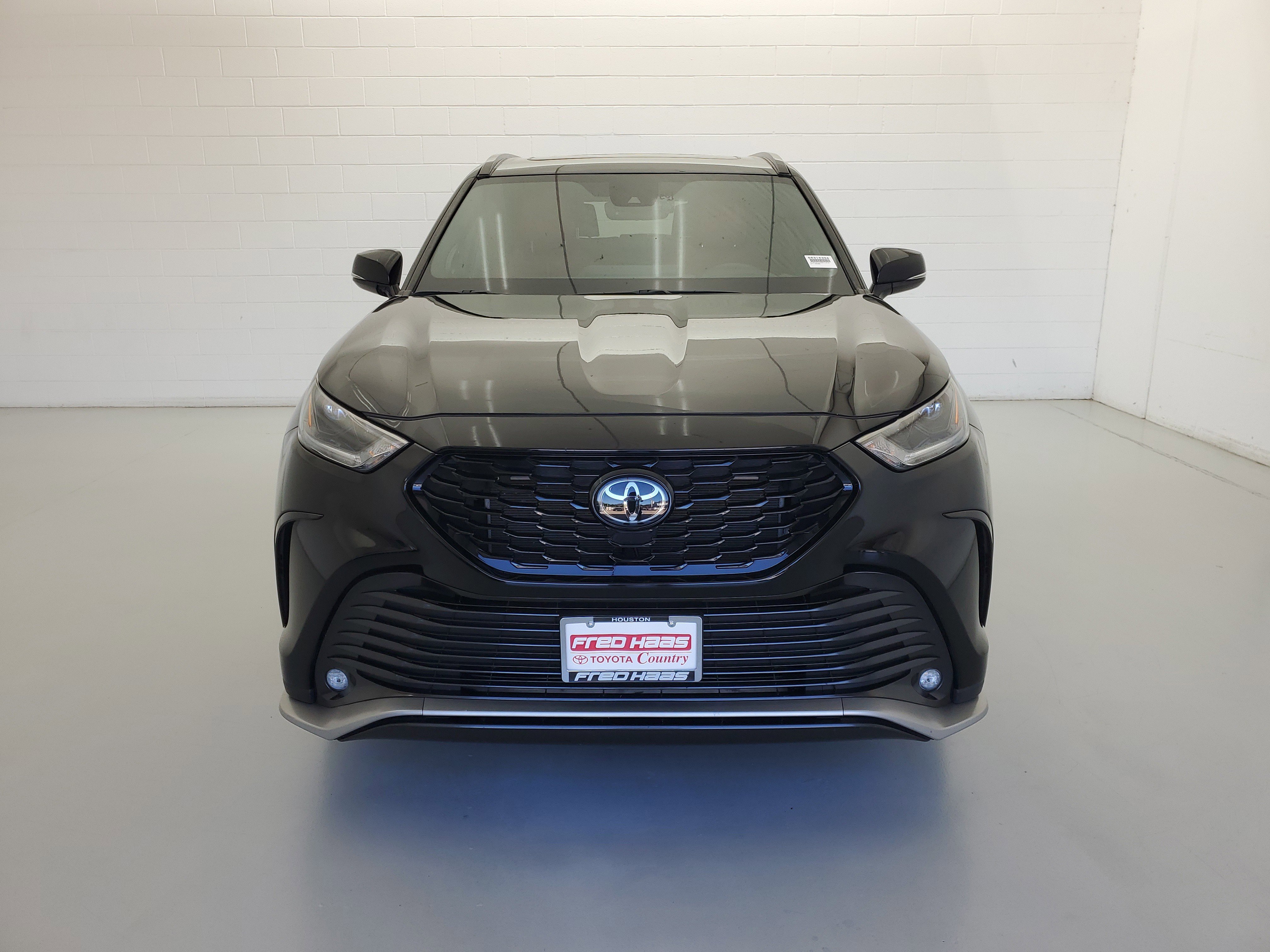 Used 2024 Midnight Black Metallic Toyota XSE image 3