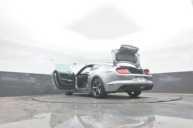 Used 2023 Silver Metallic Ford GT image 38