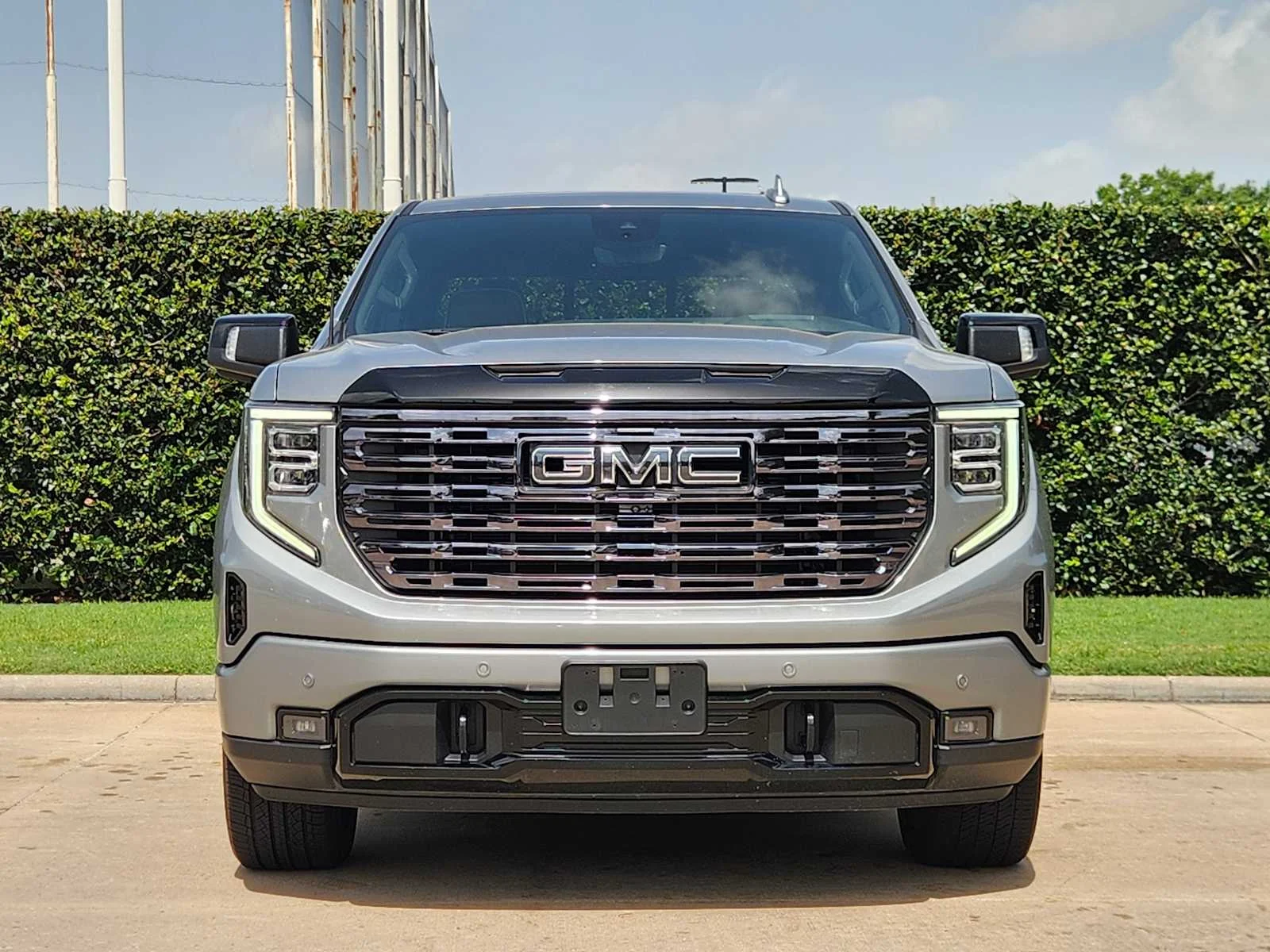 Used 2025 Sterling Metallic GMC Denali Ultimate image 2