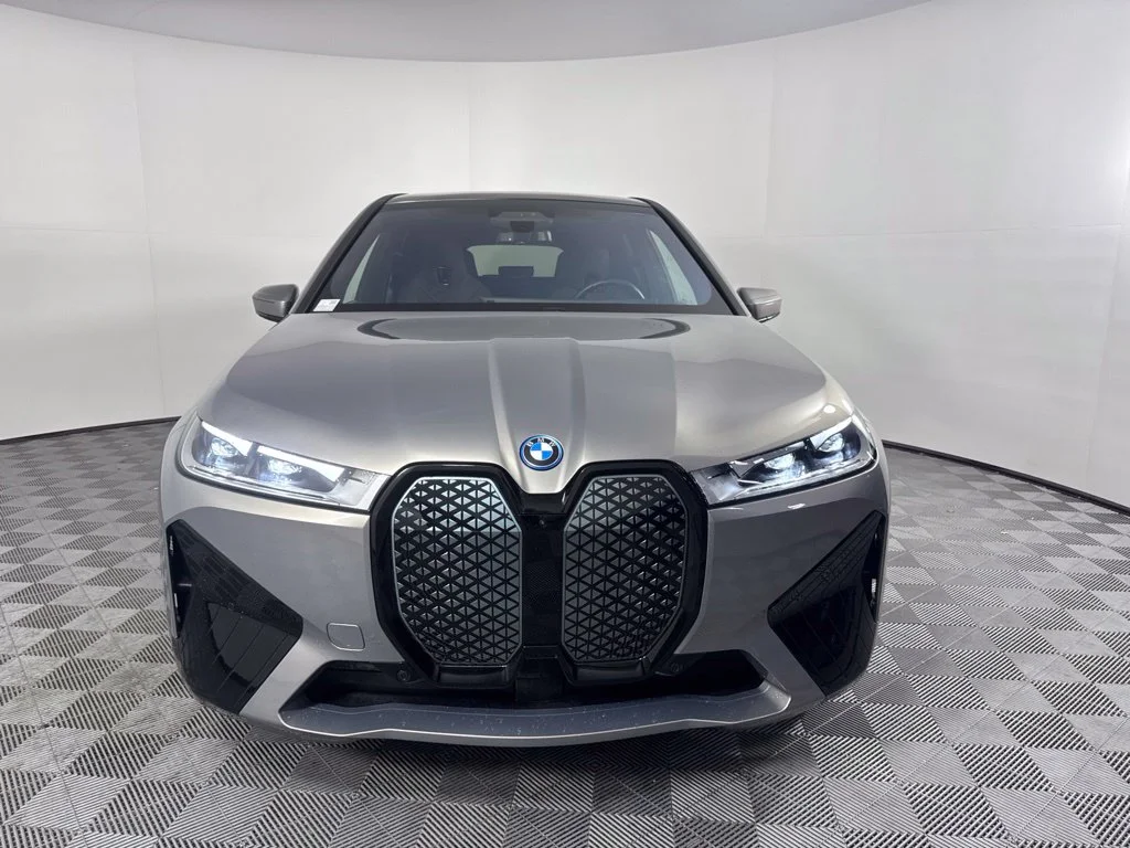 Certified Used 2025 Gray BMW xDrive50 image 2