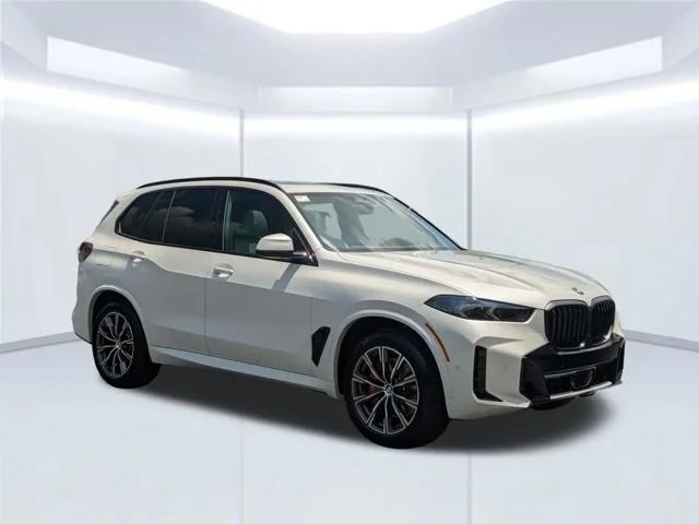 New 2026 Mineral White Metallic BMW sDrive40i image 7