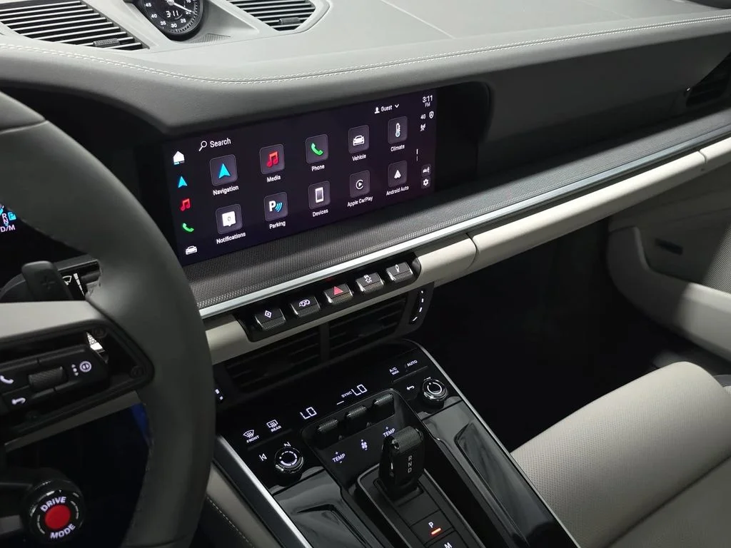 Certified Used 2025  Porsche Carrera image 15