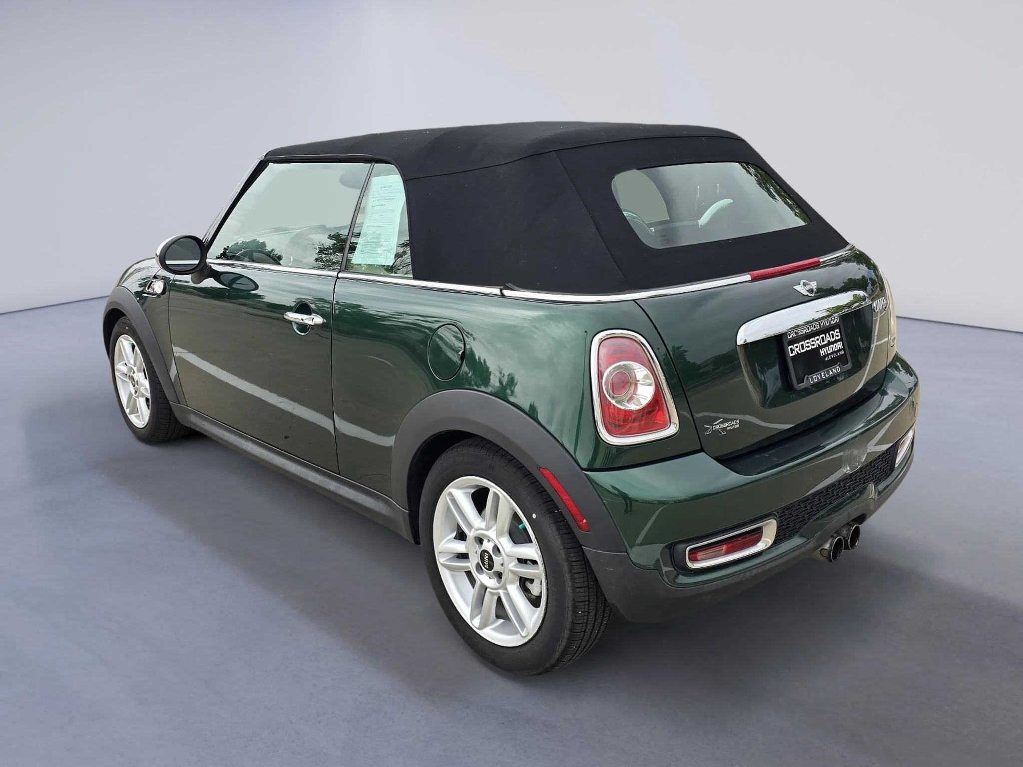 Used 2013 Green MINI S image 3