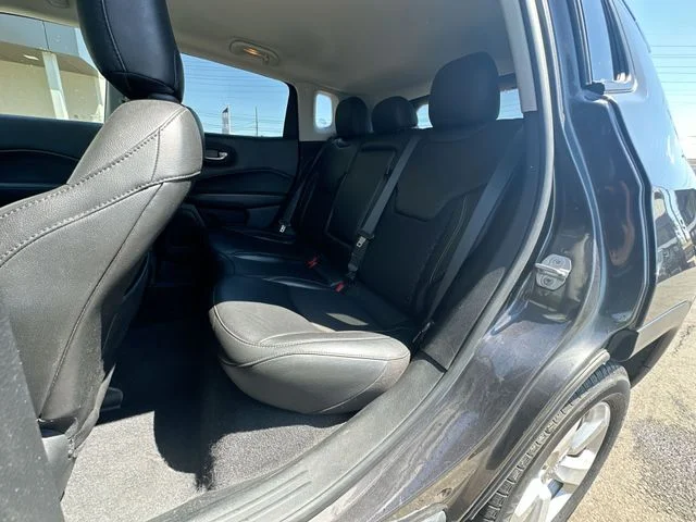 Used 2021 Gray Jeep Latitude image 23
