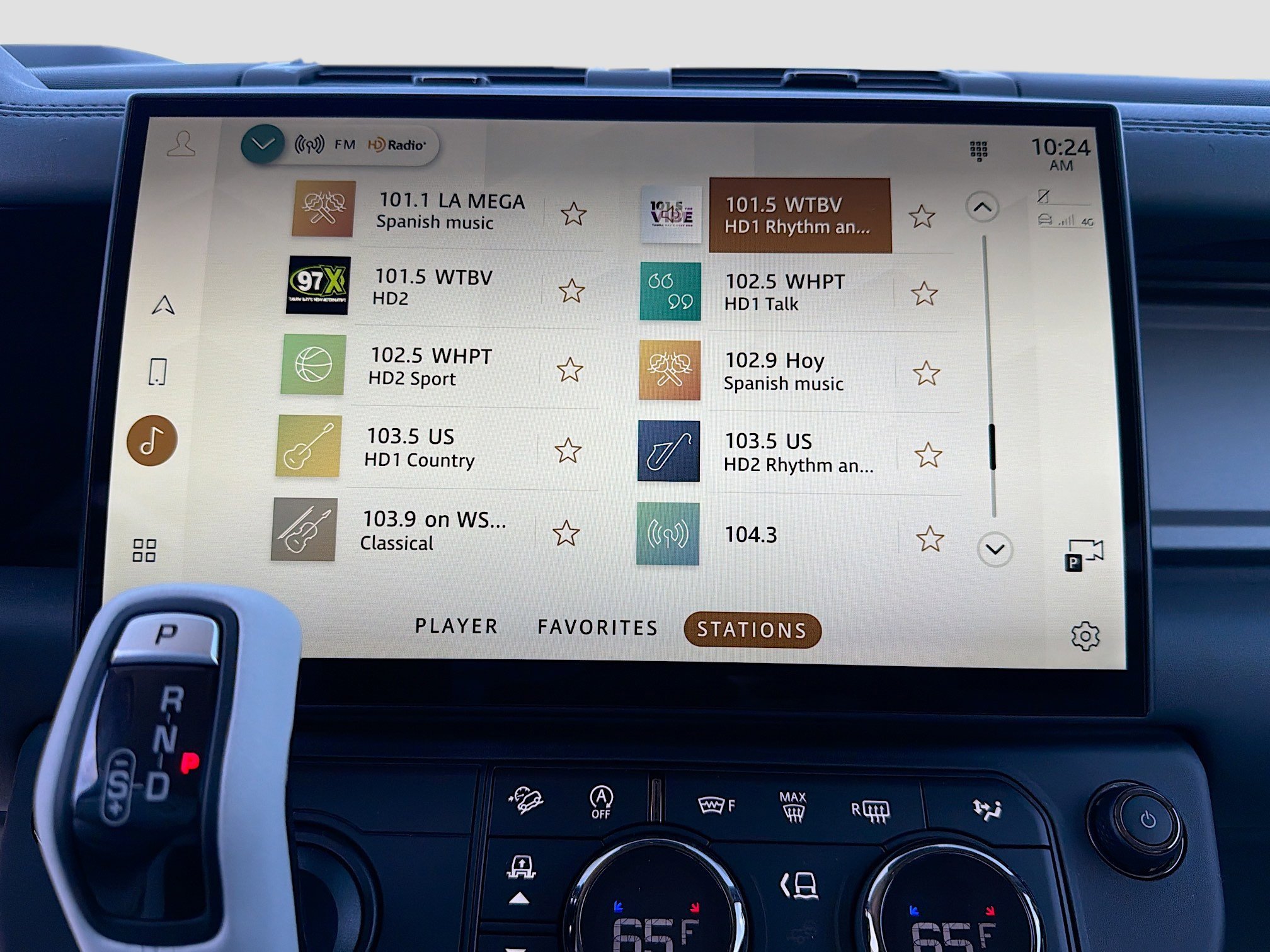 New 2026 Charente Grey Land Rover OCTA image 30