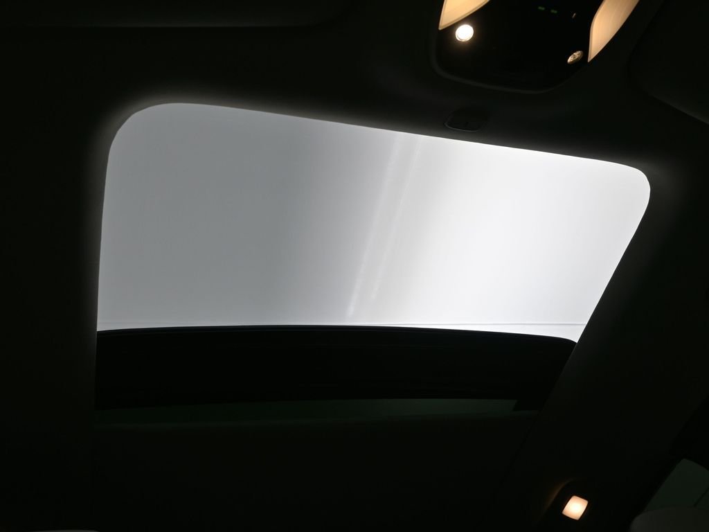 Certified Used 2026 White INFINITI PURE image 27