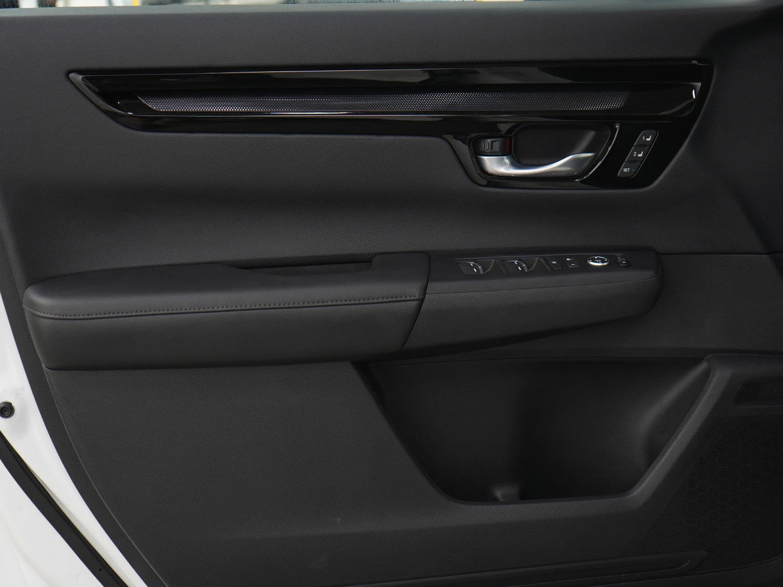 Used 2023 White Honda EXL image 19