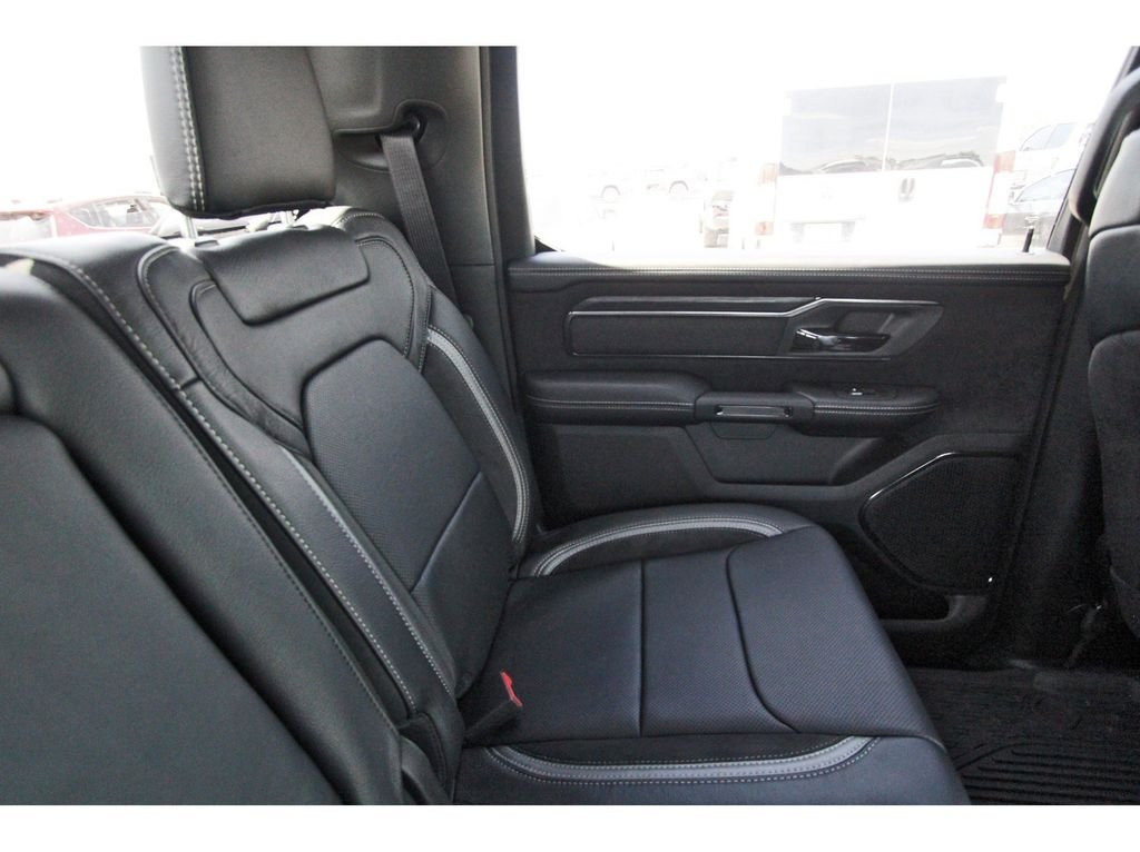 New 2026 Diamond Black Crystal Pearl-Coat Exterior Paint RAM RHO image 11