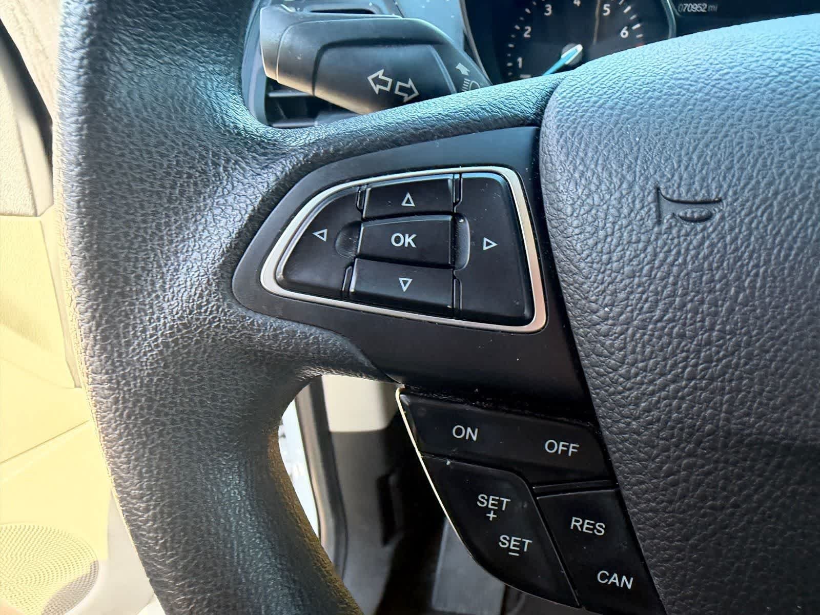 Used 2018 Oxford White Ford SE image 12