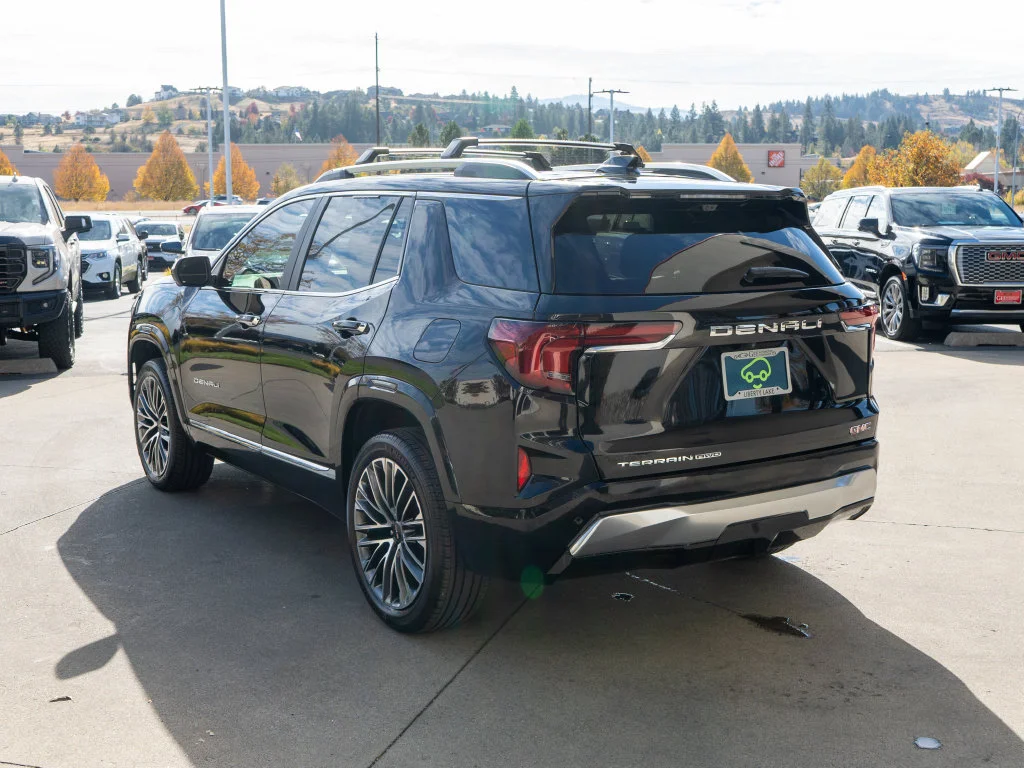 2026 GMC Terrain Denali - Photo 6