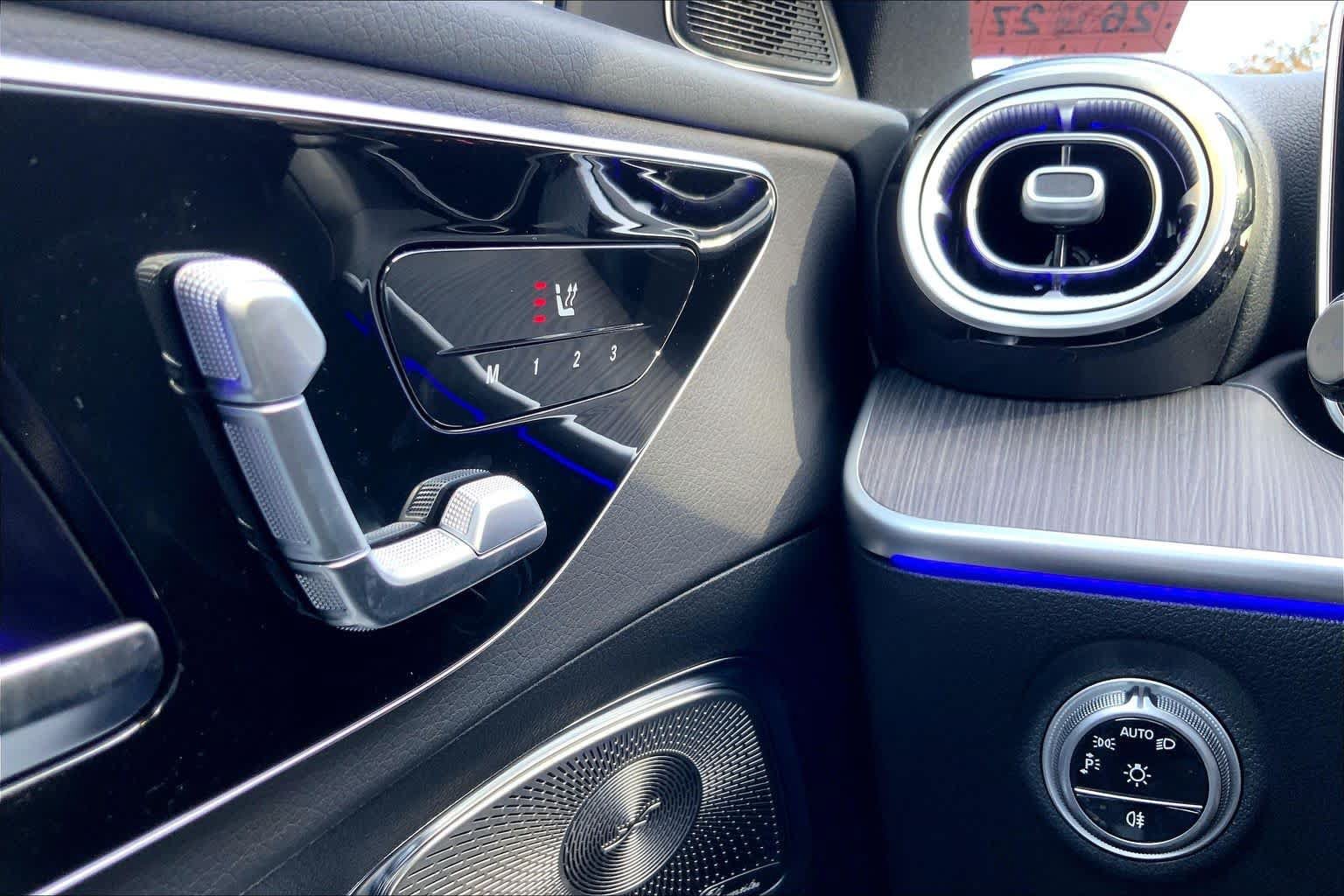 New 2027 Graphite Grey Metallic Mercedes-Benz C 300 image 24