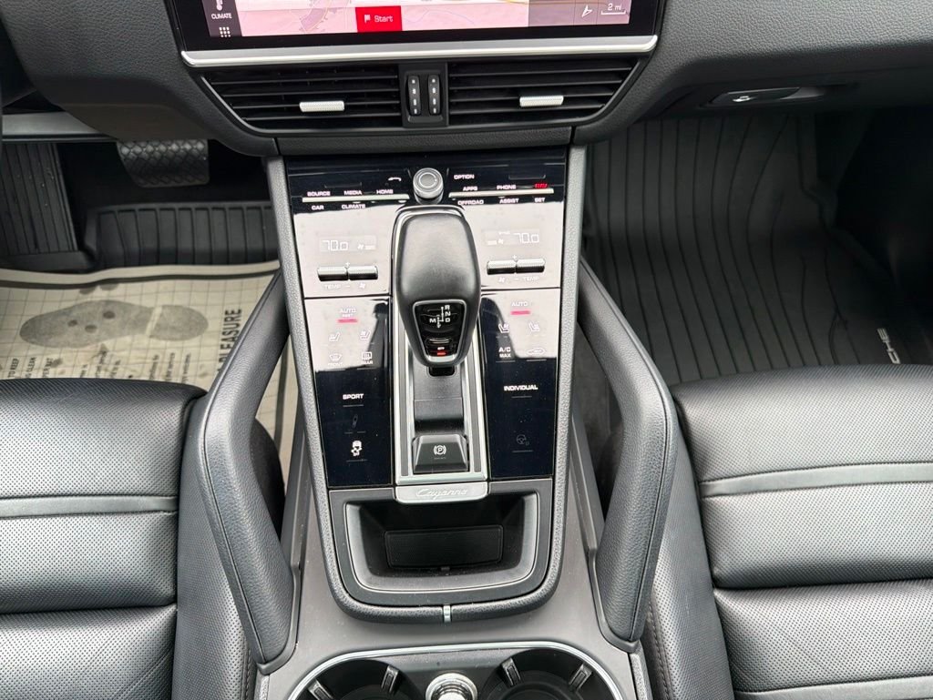 Used 2021 Black Porsche Base image 32