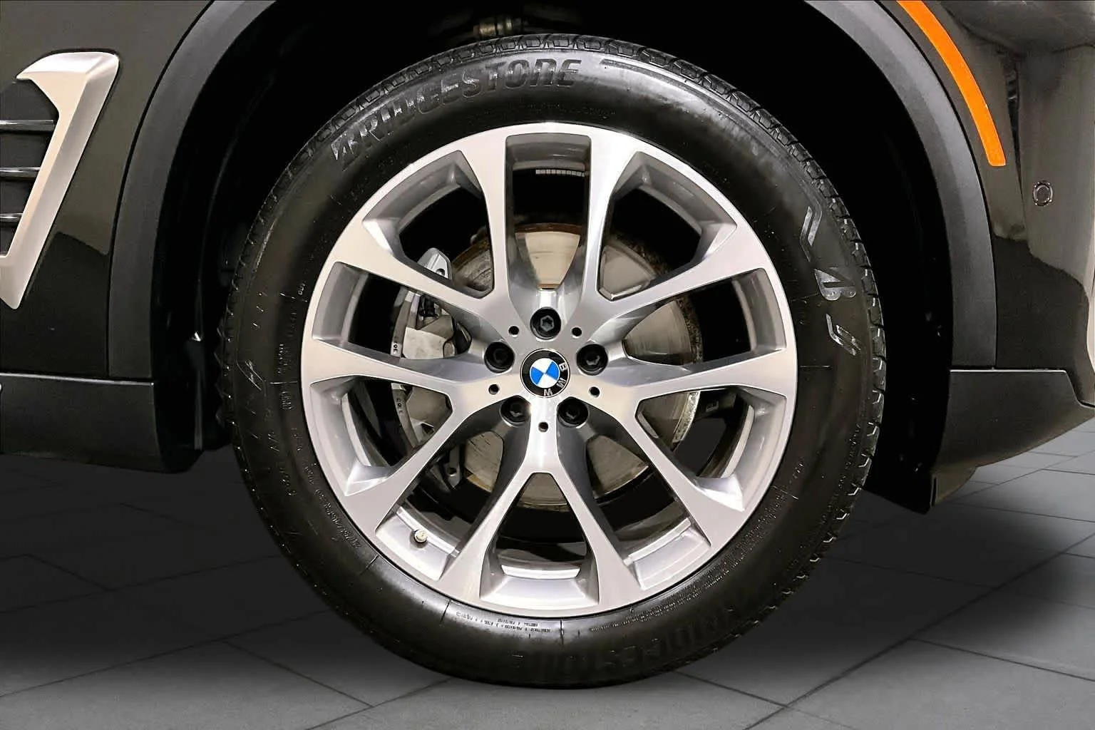 Certified Used 2024 Black Sapphire Metallic BMW xDrive40i image 10