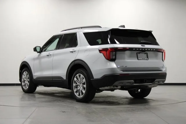 New 2026 Space White Metallic Ford Active image 30