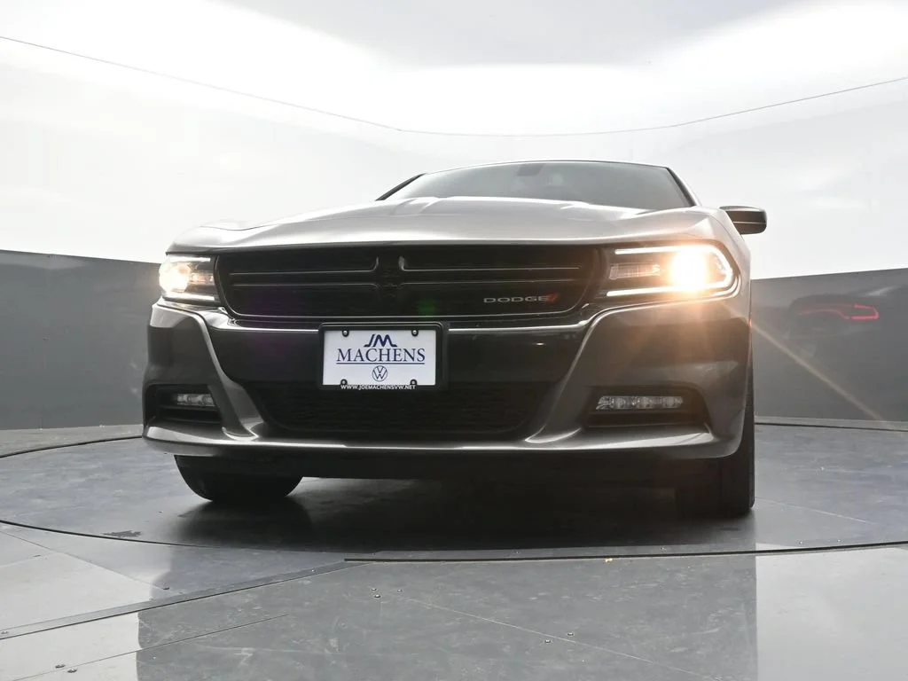 Used 2020 Gray Dodge SXT image 25