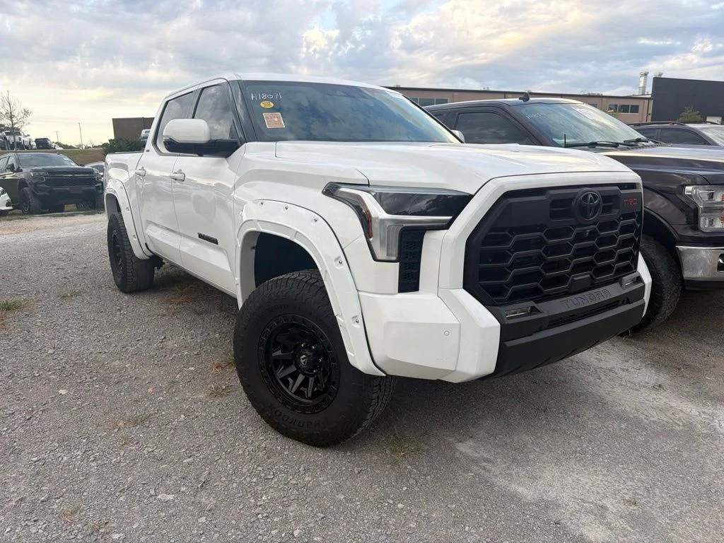 Used 2022 White Toyota SR5 image 1
