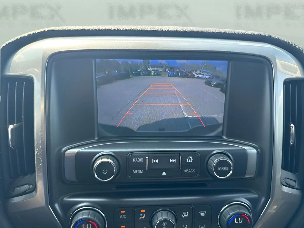 Used 2015 Red Chevrolet LT image 16