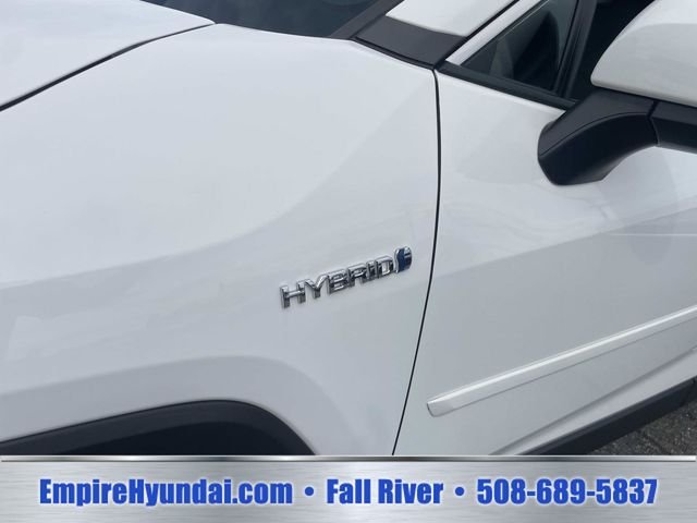 2021 Toyota RAV4 XLE - Photo 13