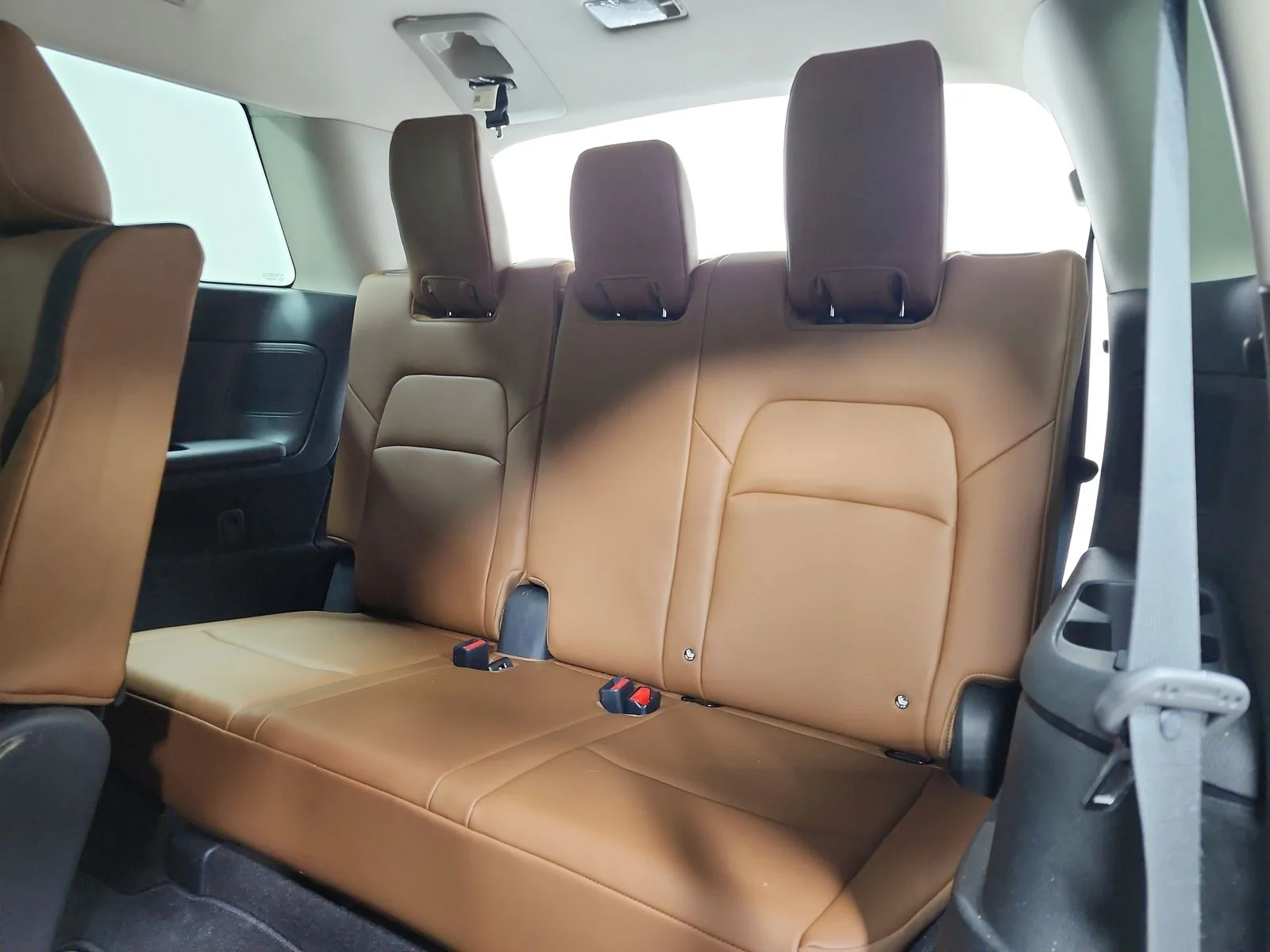 Used 2023  Nissan Platinum image 38