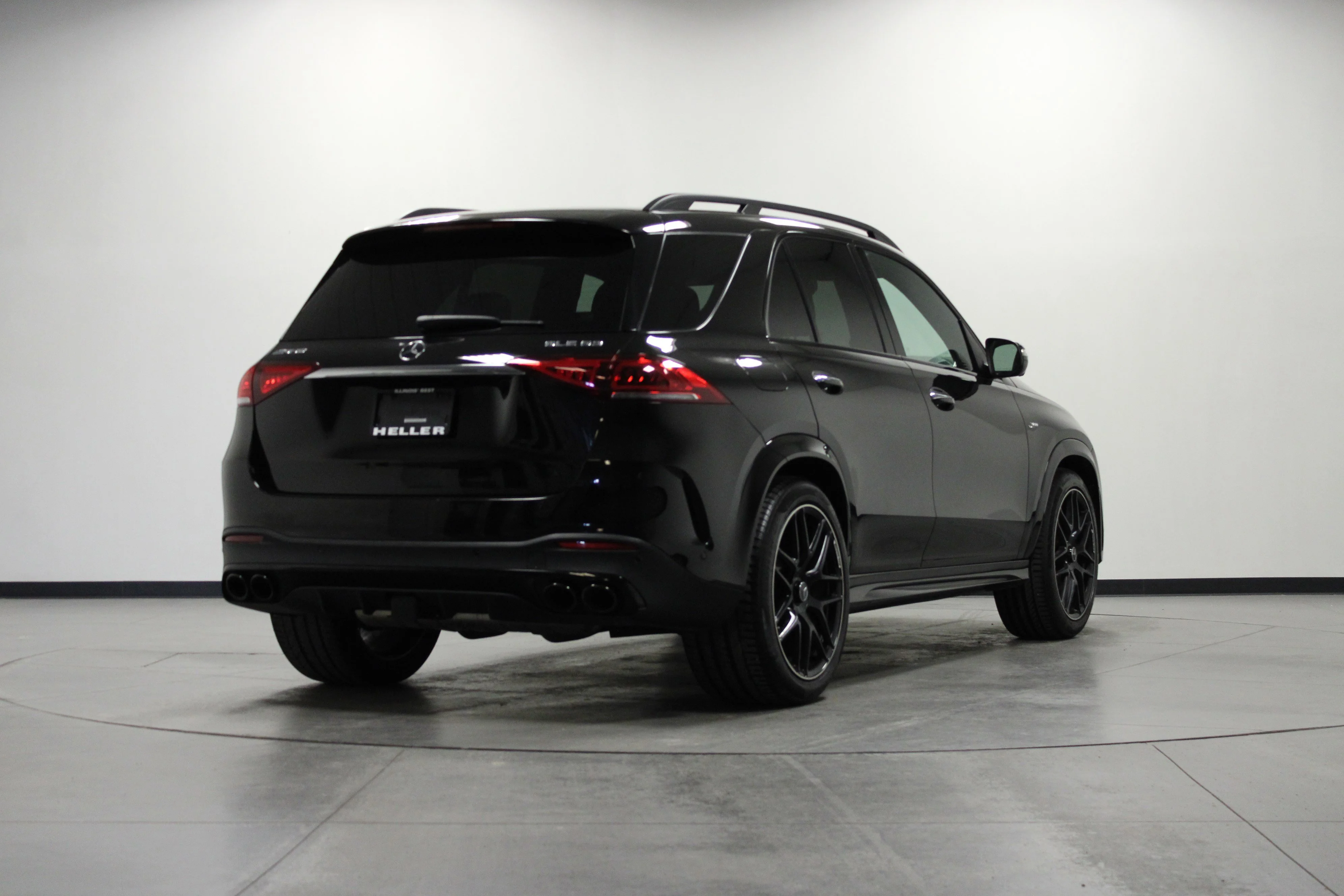 Used 2022 Obsidian Black Metallic Mercedes-Benz GLE 53 AMG® image 4