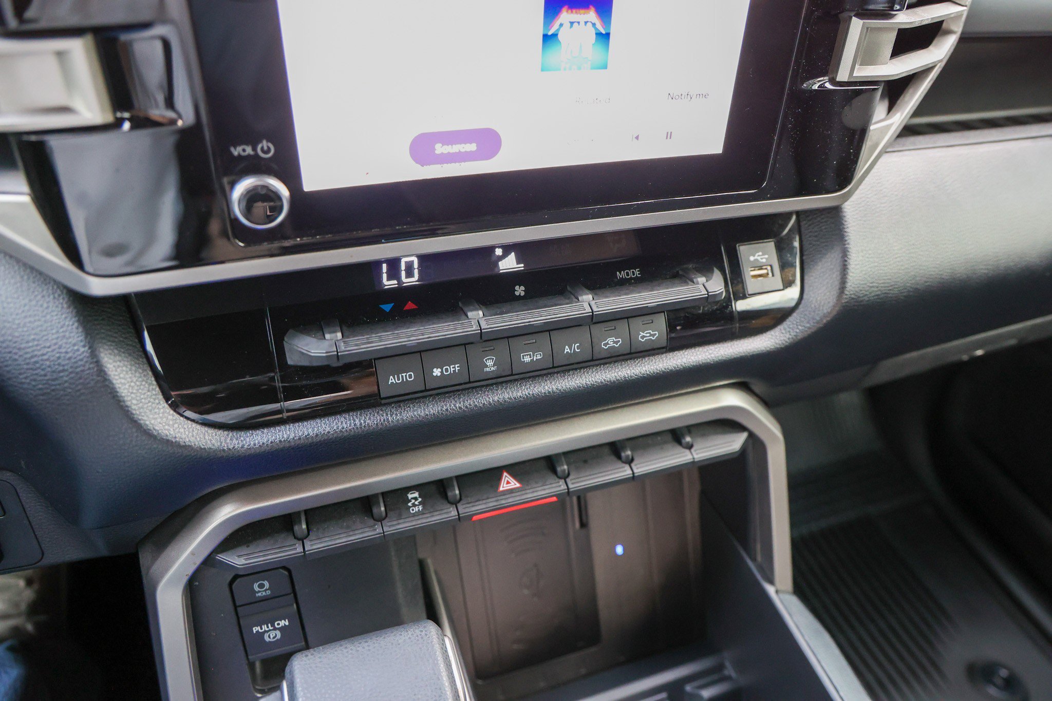 Used 2025 MAGNETIC GRAY MET Toyota SR5 image 22