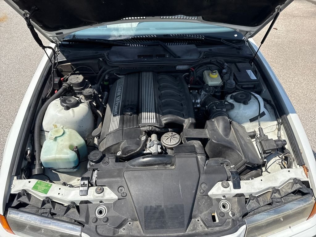 Used 1999  BMW Base image 22