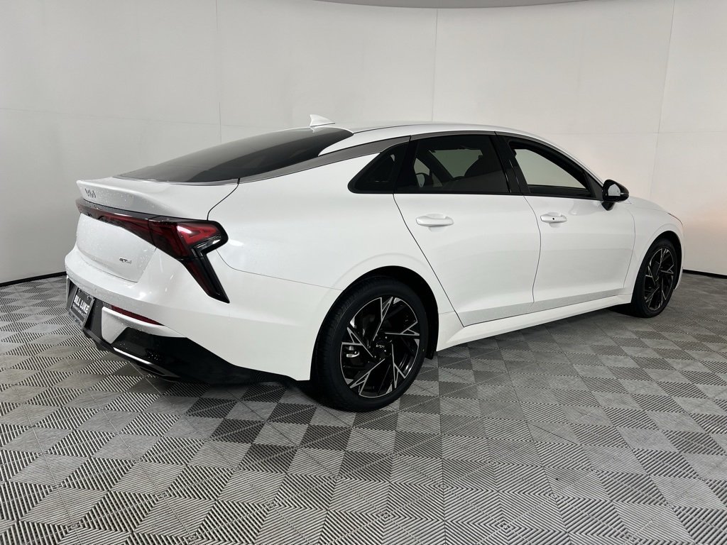 2025 Kia K5 GT-Line photo 3
