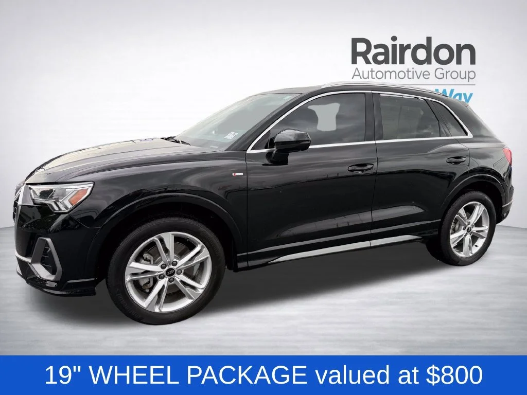 Used 2023 Black Metallic Audi S line Premium image 3